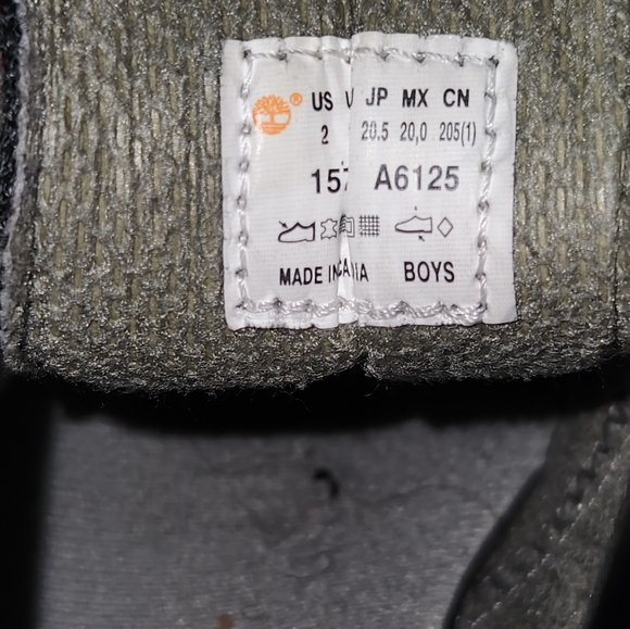 Timberland size 2 children's winter ankle boots in black. - Picture 5 of 8